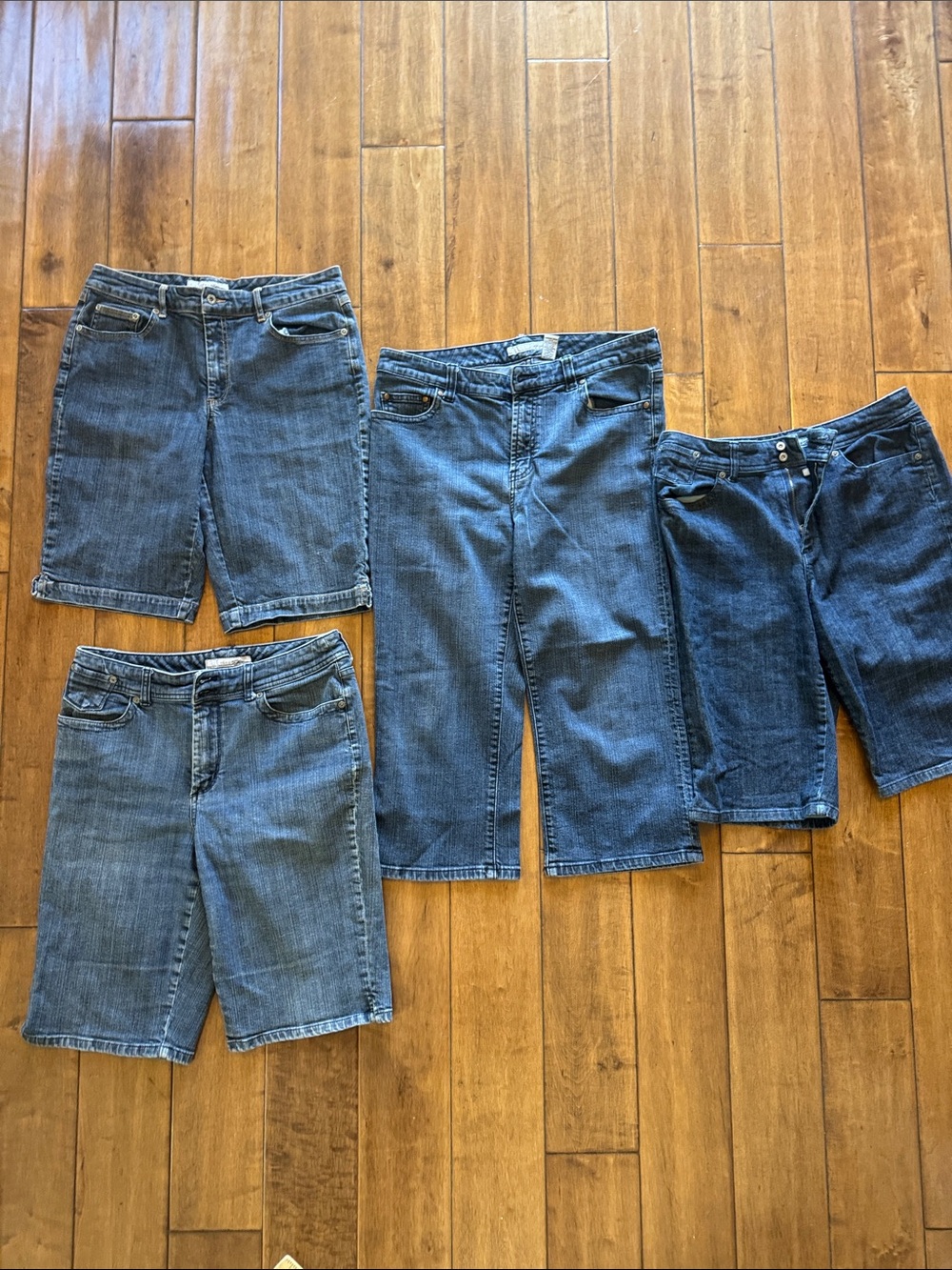 Chico’s 4-Pair Bundle: Size 1. Women's Denim Shorts and crop jeans.